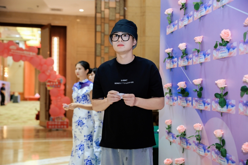 被驯服的象的第一张照片--乌鲁木齐相亲服务中心
