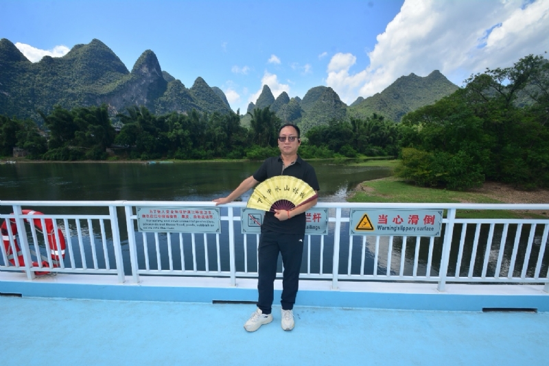 沙漠海的第四张照片--乌鲁木齐相亲服务中心
