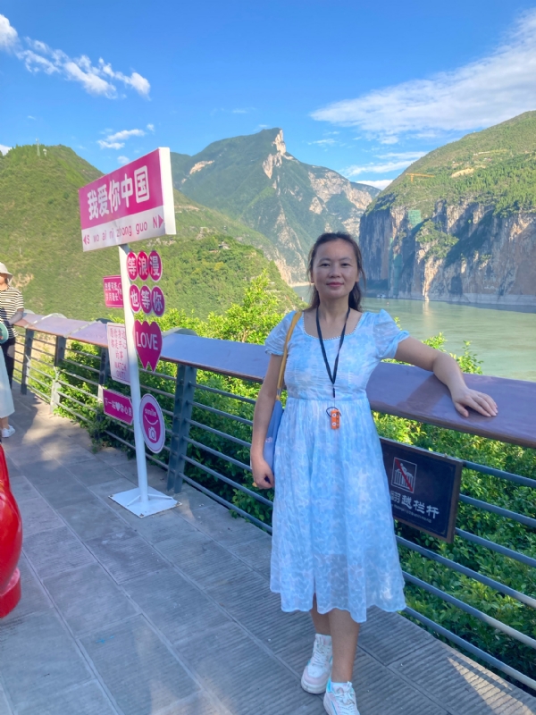 君81的第二张照片--乌鲁木齐相亲服务中心