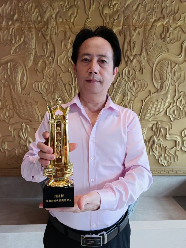 青春有你的第二张照片--乌鲁木齐相亲服务中心