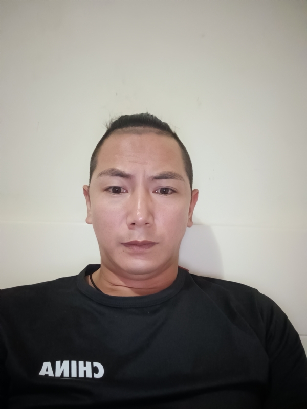 无不良嗜好的第一张照片--乌鲁木齐相亲服务中心