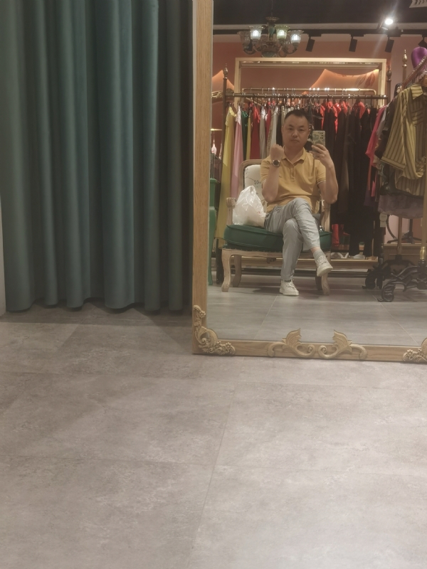 zhaofuwu的第一张照片--乌鲁木齐相亲服务中心