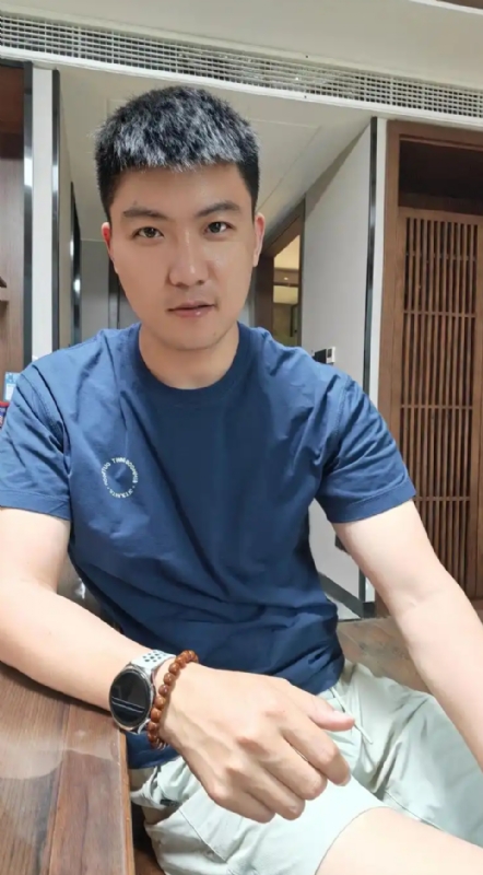 大鹏展翅的第二张照片--乌鲁木齐相亲服务中心