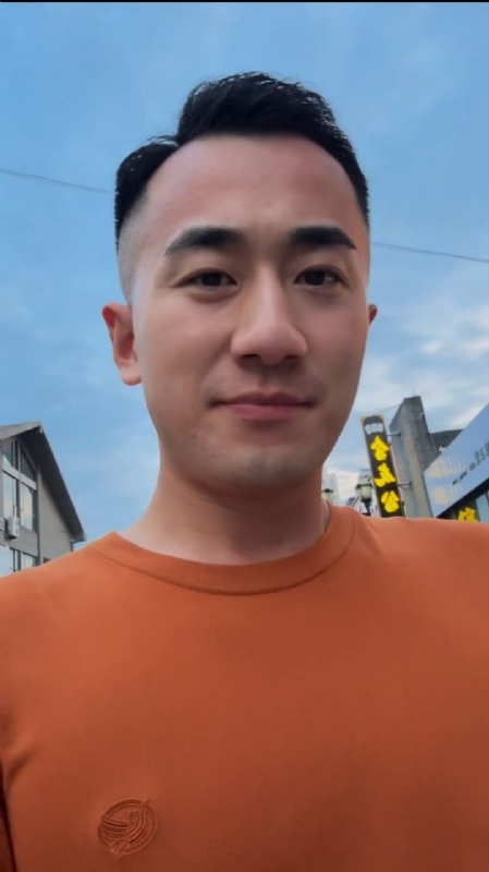 往事随风的第三张照片--乌鲁木齐相亲服务中心