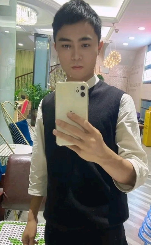 小叶的第一张照片--乌鲁木齐相亲服务中心