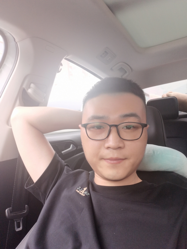 JingY的第一张照片--乌鲁木齐相亲服务中心