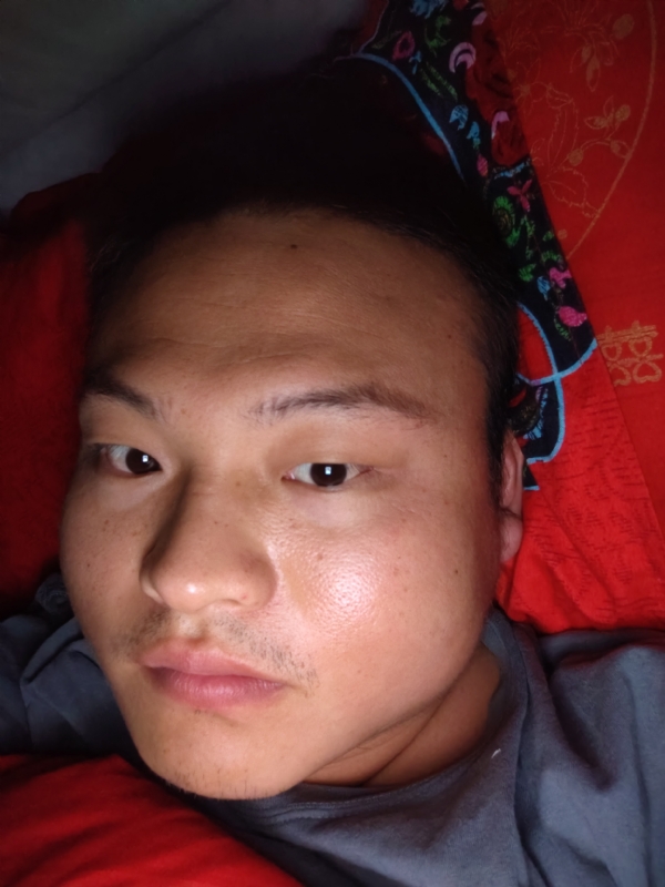 大黄的第一张照片--乌鲁木齐相亲服务中心