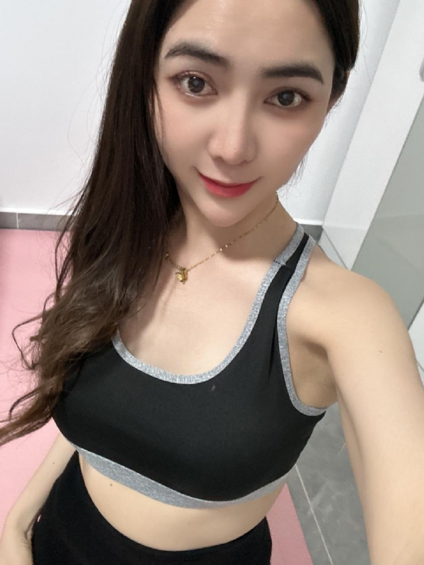 冰冰的第一张照片--乌鲁木齐相亲服务中心