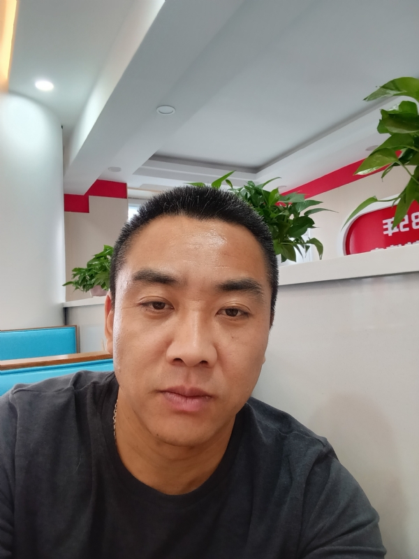 太阳的第三张照片--乌鲁木齐相亲服务中心