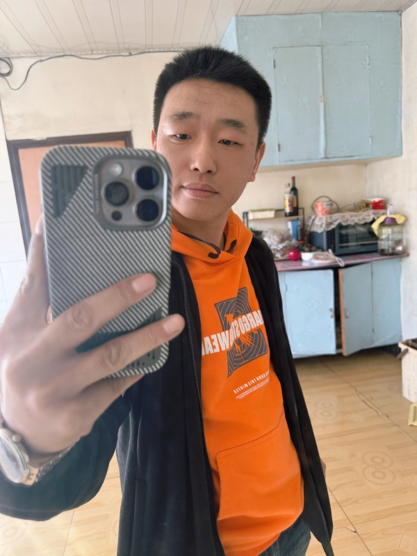 烟花易笑的第五张照片--乌鲁木齐相亲服务中心