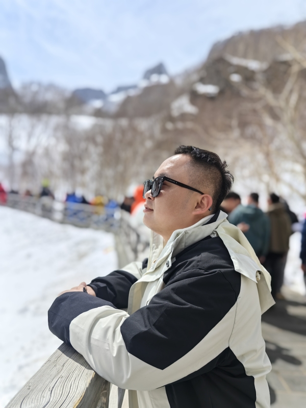 小龙的第一张照片--乌鲁木齐相亲服务中心