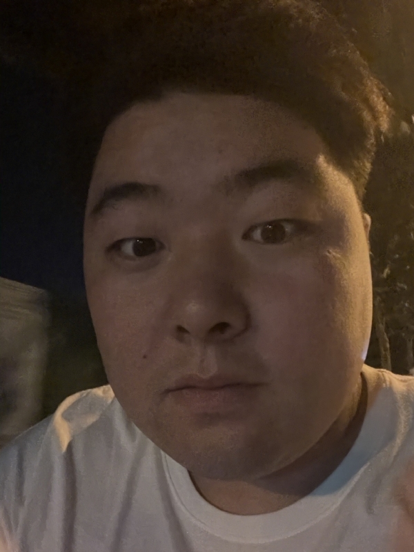 丹尼的第一张照片--乌鲁木齐相亲服务中心