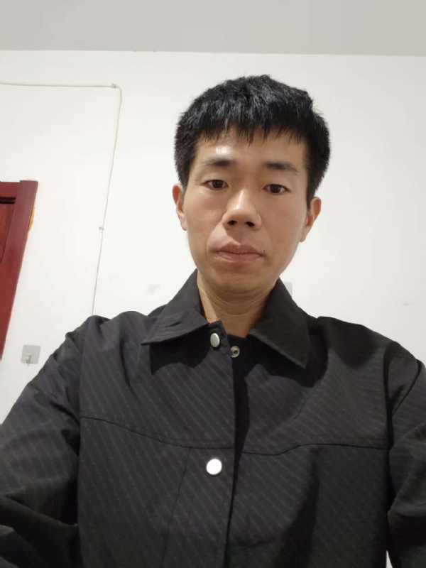 京东小哥的第一张照片--乌鲁木齐相亲服务中心