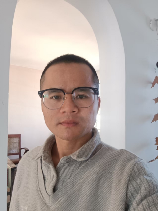 戴戴的第二张照片--乌鲁木齐相亲服务中心