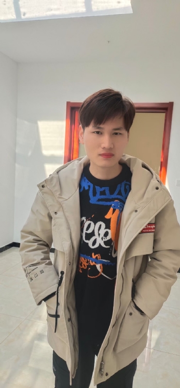 真诚的小帅的第一张照片--乌鲁木齐相亲服务中心