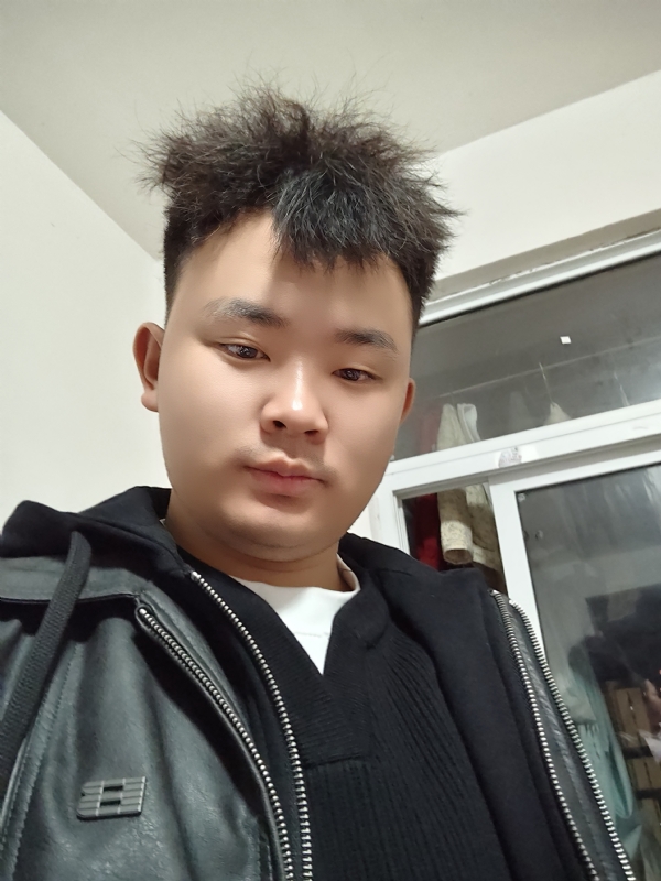 阿龙找对象的第一张照片--乌鲁木齐相亲服务中心