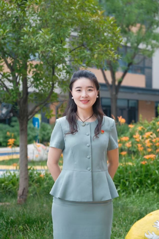 弯弯的第一张照片--乌鲁木齐相亲服务中心