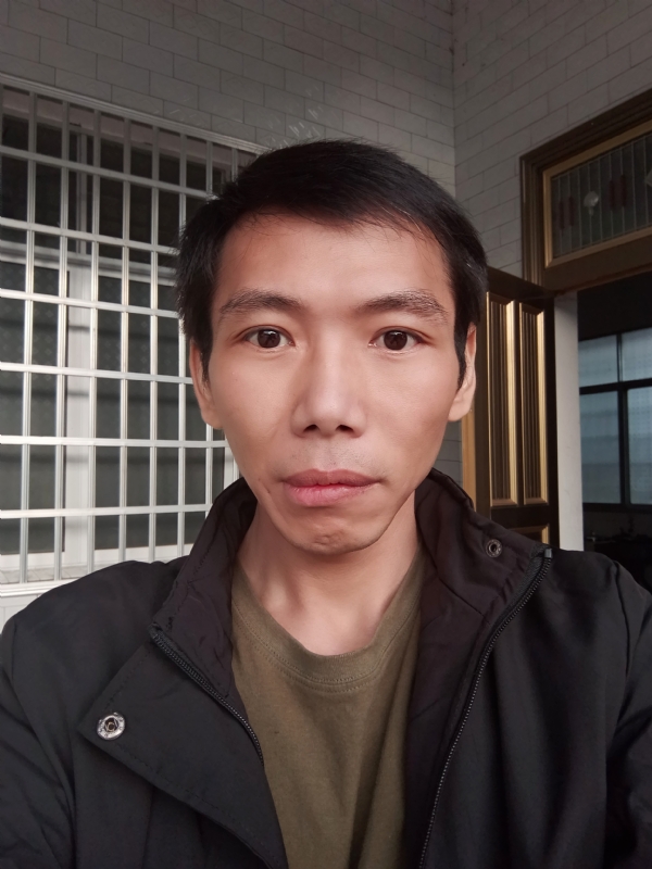 万紫千红的第二张照片--乌鲁木齐相亲服务中心