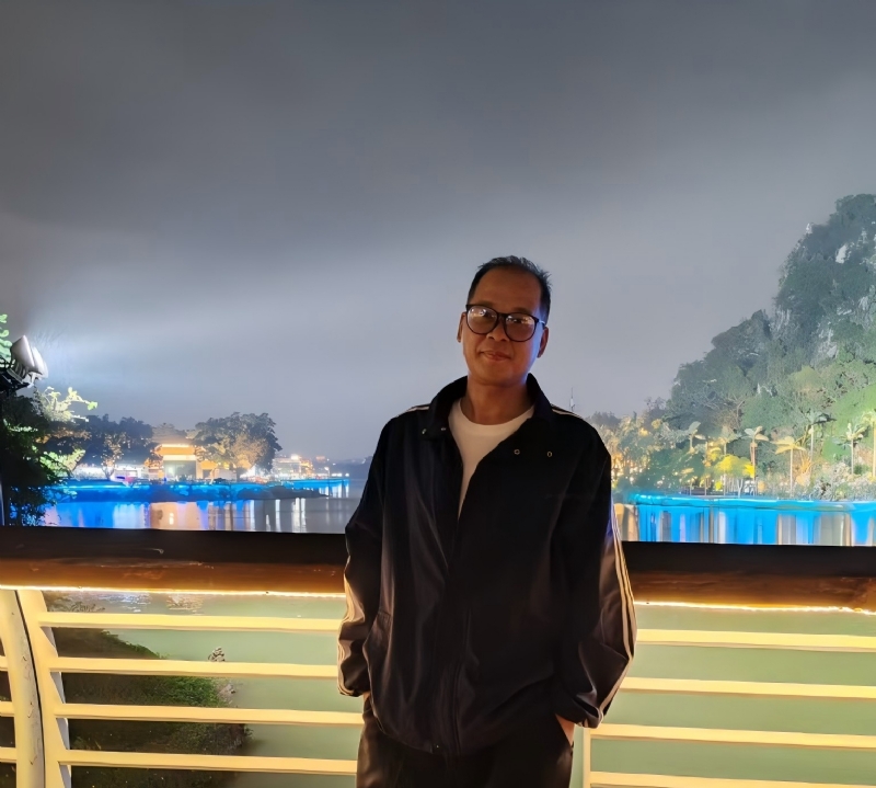 高山流云的第一张照片--乌鲁木齐相亲服务中心