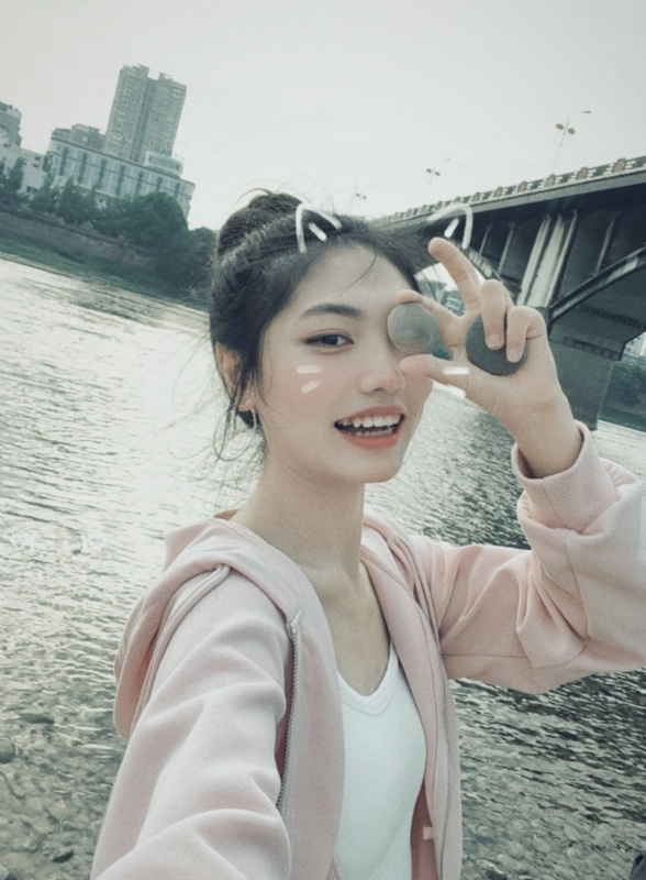 昭十晰的第二张照片--乌鲁木齐相亲服务中心