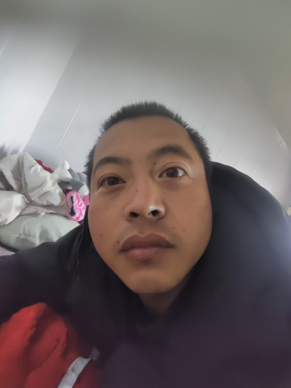 等一个人的第一张照片--乌鲁木齐相亲服务中心