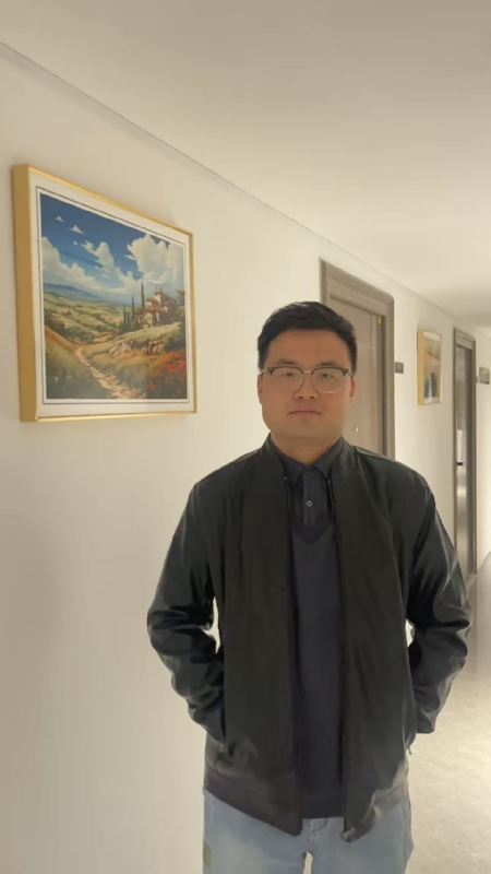 半瓶子的第四张照片--乌鲁木齐相亲服务中心