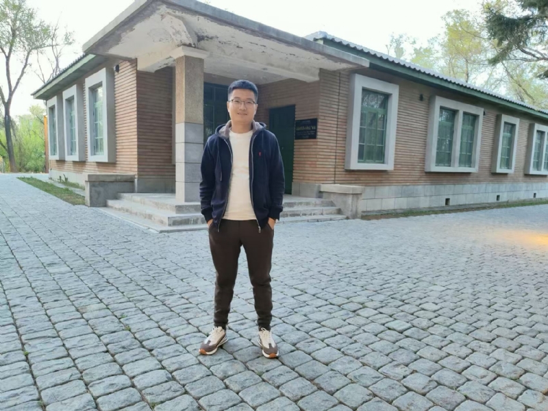 成成的第二张照片--乌鲁木齐相亲服务中心