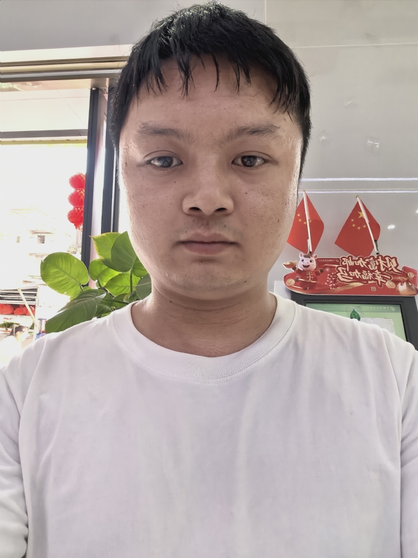 孤单的人生的第一张照片--乌鲁木齐相亲服务中心