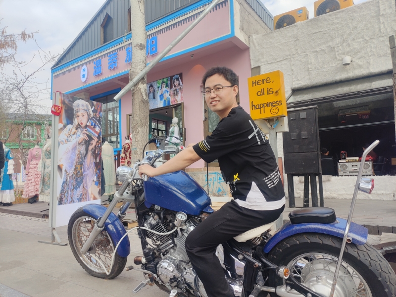 栉风的第一张照片--乌鲁木齐相亲服务中心