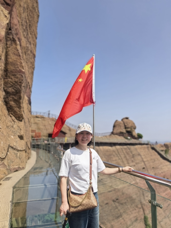 久久的第二张照片--乌鲁木齐相亲服务中心